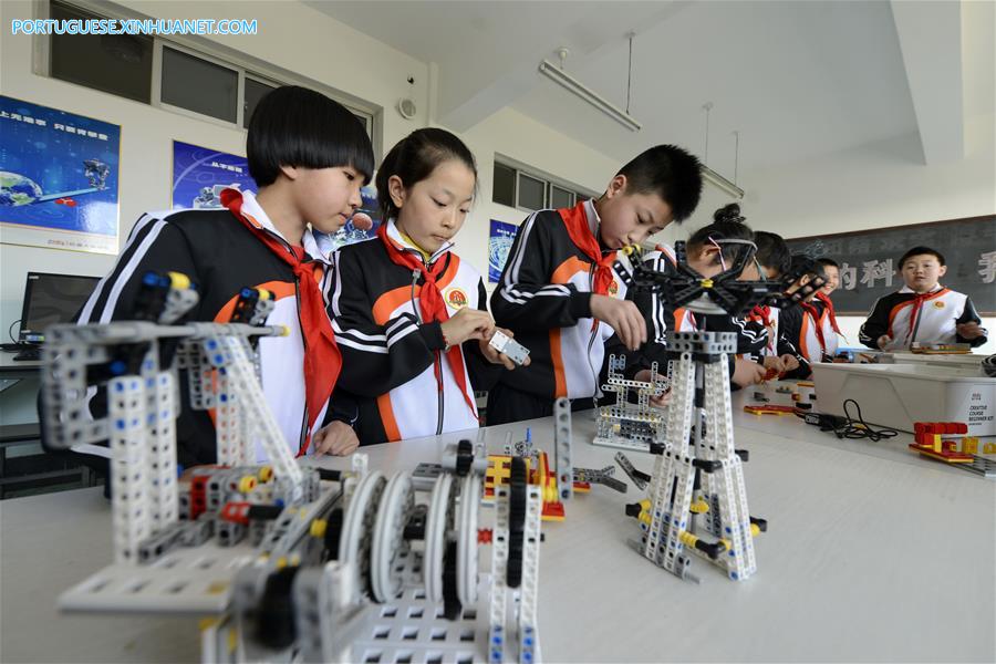 CHINA-HEBEI-EDUCATION-ROBOTS (CN)