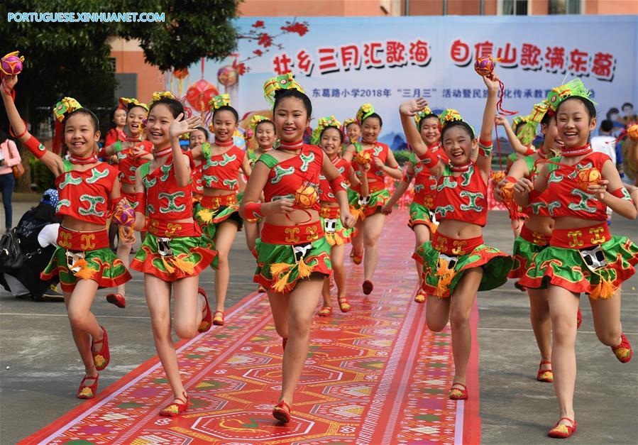 CHINA-NANNING-PRIMARY SCHOOL-SANYUESAN FESTIVAL (CN) 