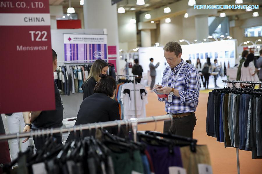 U.S.-NEW YORK-CHINESE TEXTILE AND APPAREL TRADE SHOW