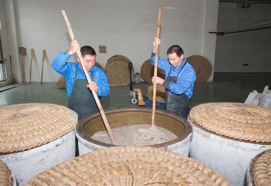 CHINA-ZHEJIANG-SHAOXING-RICE WINE-BREWING (CN) 