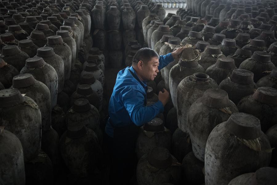 CHINA-ZHEJIANG-SHAOXING-RICE WINE-BREWING (CN) 