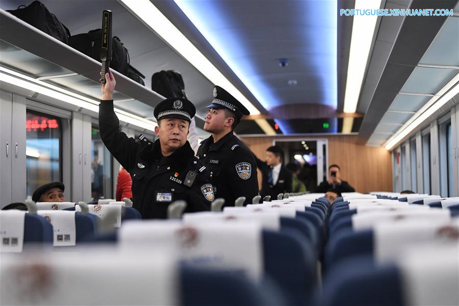 CHINA-LANZHOU-CHONGQING RAILWAY-FUXING BULLET TRAIN (CN)