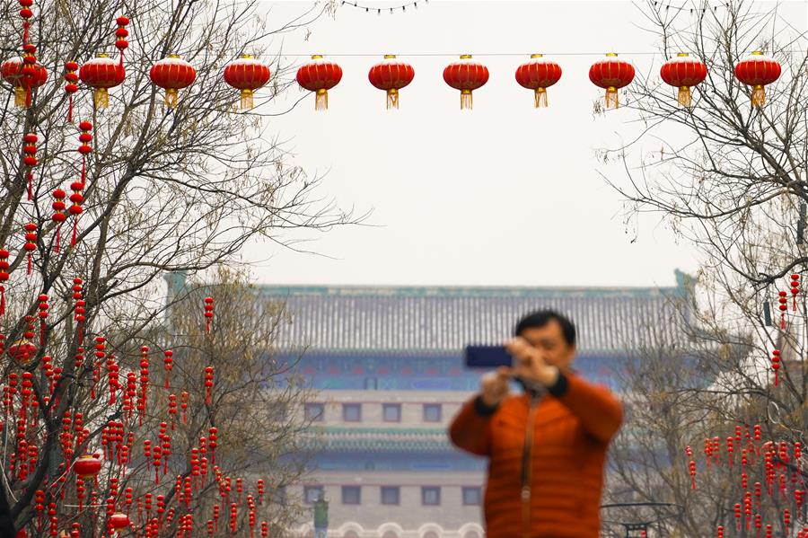 CHINA-BEIJING-LANTERN FESTIVAL-SNOW (CN)