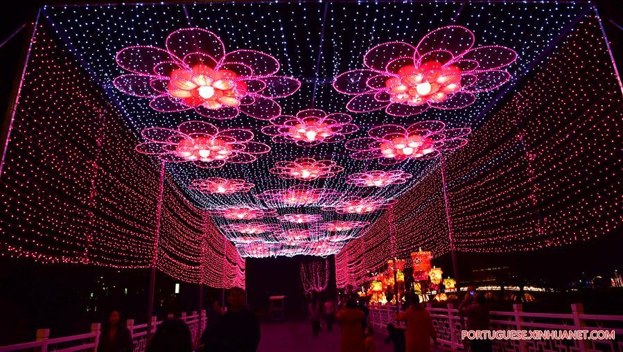 CHINA-ZHENGZHOU-LIGHT SHOW (CN)