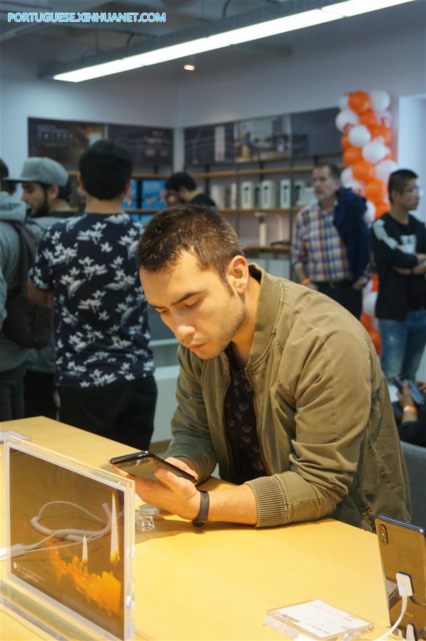 CHILE-SANTIAGO-FIRST XIAOMI STORE-OPENING