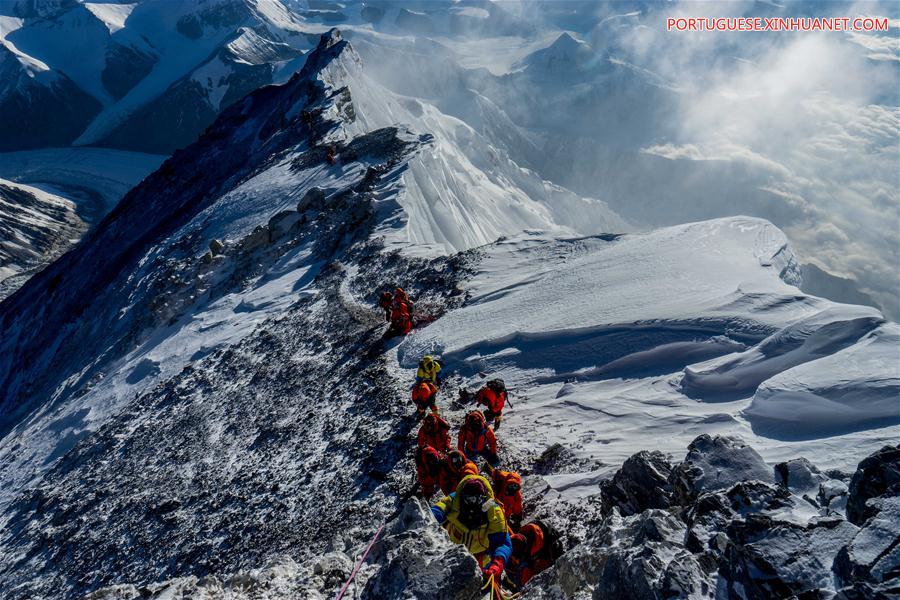 (InTibet) CHINA-TIBET-MOUNT QOMOLANGMA-PHOTOGRAPHER-MOUNTAIN GUIDE-ZHAXI CERING (CN)