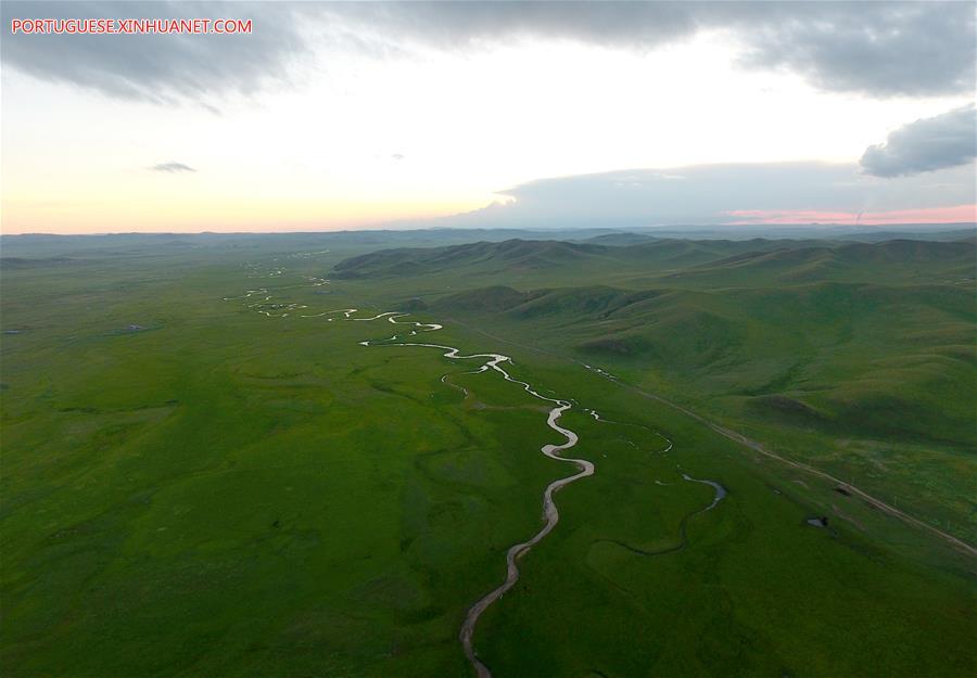 CHINA-INNER MONGOLIA-PASTURE SCENERY (CN)