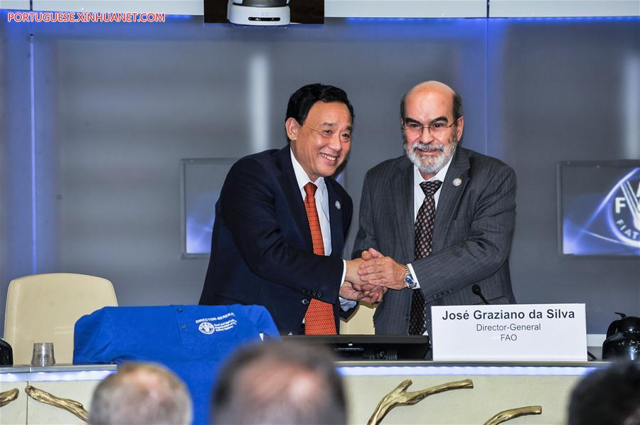 ITALY-ROME-FAO CHIEF-HANDOVER-QU DONGYU-JOSE GRAZIANO DA SILVA