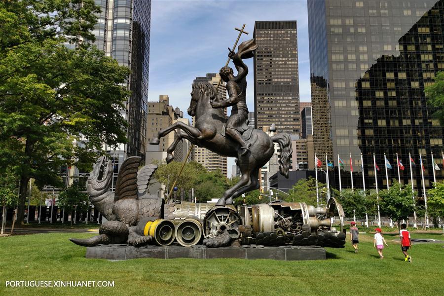UN-NEW YORK-INF TREATY-GOOD DEFEATS EVIL-SCULPTURE