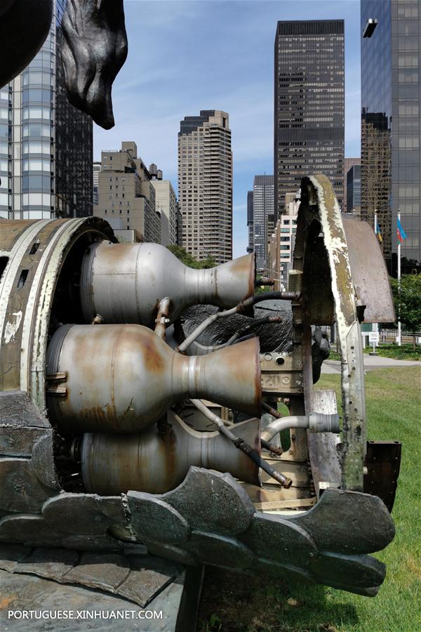 UN-NEW YORK-INF TREATY-GOOD DEFEATS EVIL-SCULPTURE