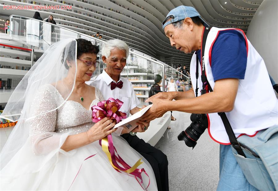 CHINA-TIANJIN-ELDERLY COUPLES-WEDDING PHOTOS (CN)