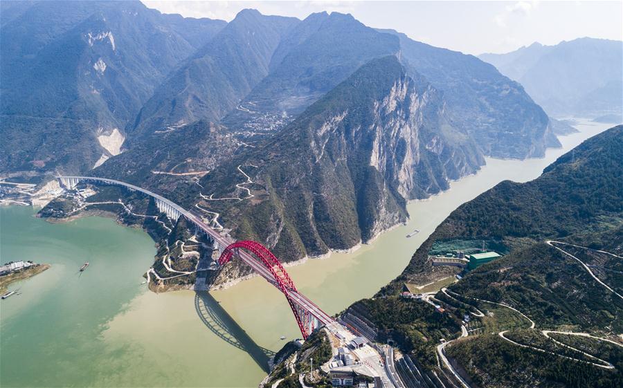 #CHINA-HUBEI-ZIGUI-YANGTZE RIVER-BRIDGE-OPEN (CN)