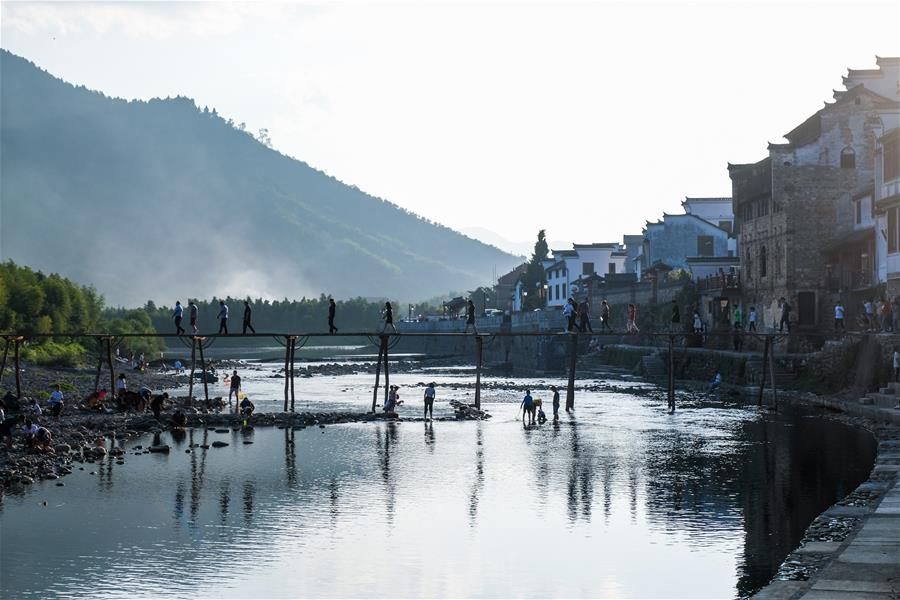 CHINA-ZHEJIANG-ANCIENT TOWN-SCENERY (CN)