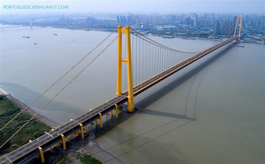 CHINA-HUBEI-WUHAN-DOUBLE-DECK SUSPENSION BRIDGE-OPENING TO TRAFFIC (CN)