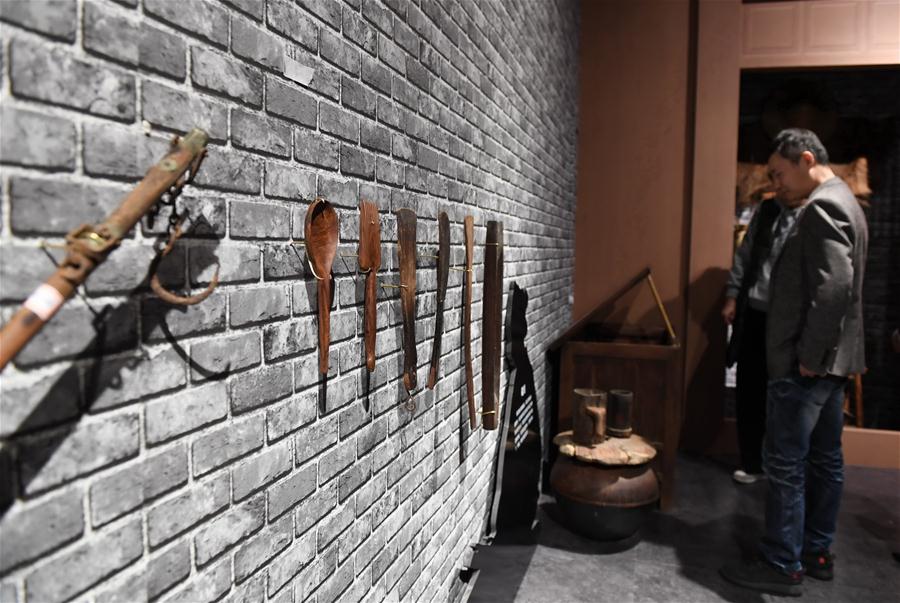 CHINA-FUJIAN-FUZHOU-HAINAN ROSEWOOD-ART EXHIBITION (CN)