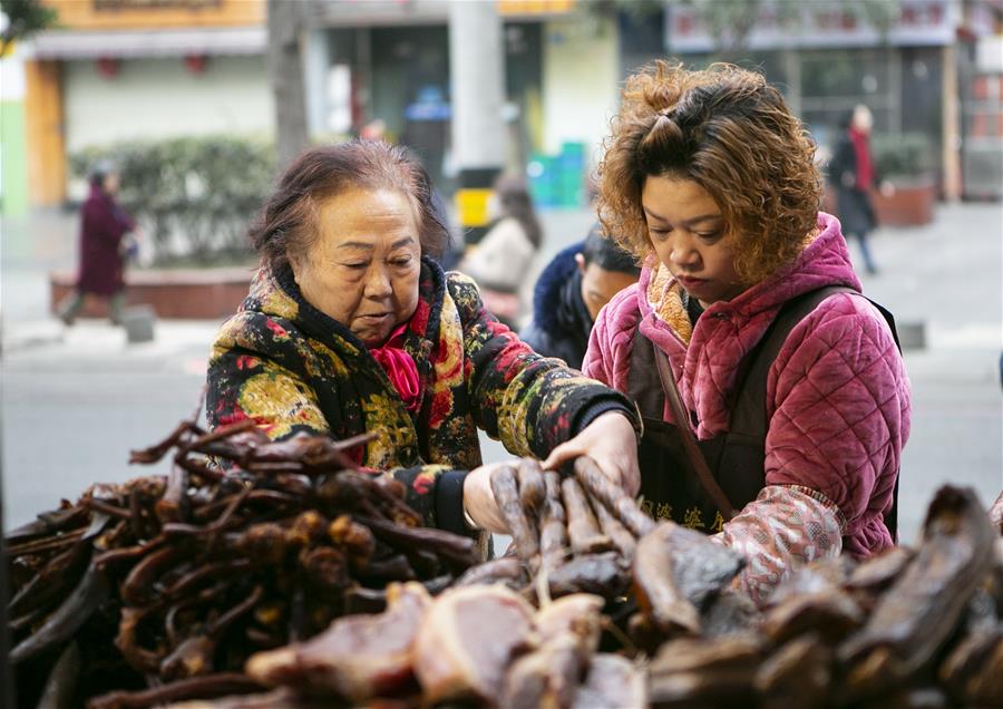 CHINA-SICHUAN-CHENGDU-DAILY LIFE-SAUSAGE (CN)