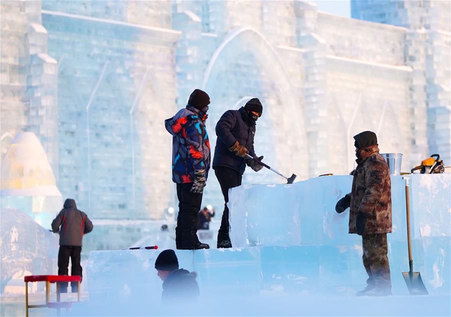 CHINA-HARBIN-ICE SCULPTURE COMPETITION (CN)
