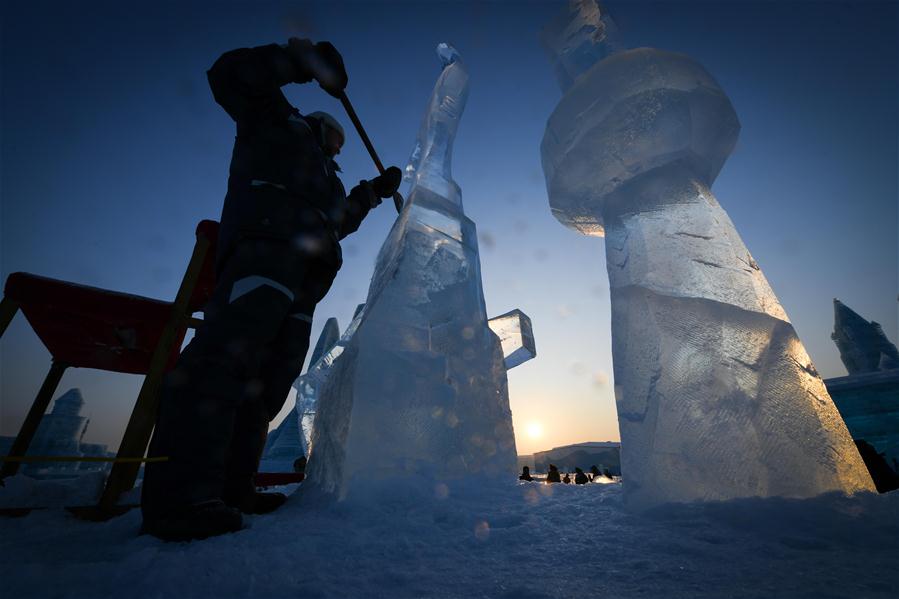 CHINA-HARBIN-ICE SCULPTURE-COMPETITION (CN)