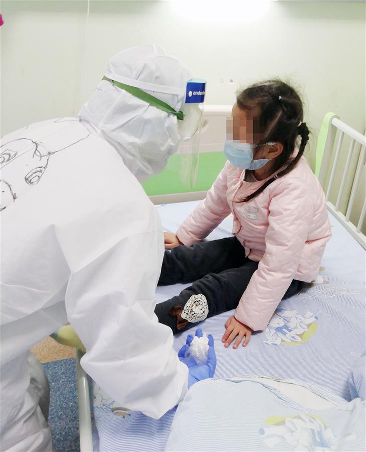 CHINA-WUHAN-CHILDREN'S HOSPITAL-TEMPORARY PARENTS (CN)