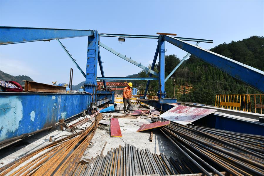CHINA-GUIZHOU-QINGSHUI RIVER-BRIDGE-CONSTRUCTION (CN)