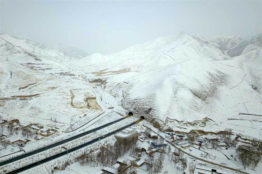 CHINA-GANSU-SNOW SCENERY (CN)