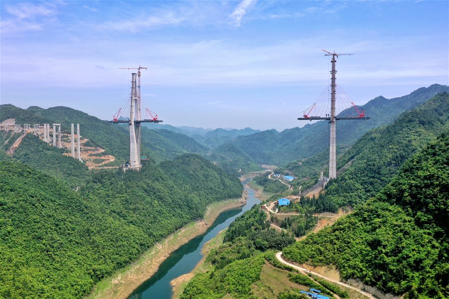 CHINA-GUIZHOU-XIANGJIANG BRIDGE-CONSTRUCTION (CN)