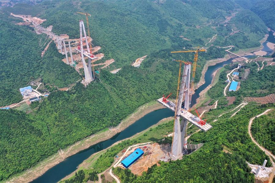 CHINA-GUIZHOU-XIANGJIANG BRIDGE-CONSTRUCTION (CN)