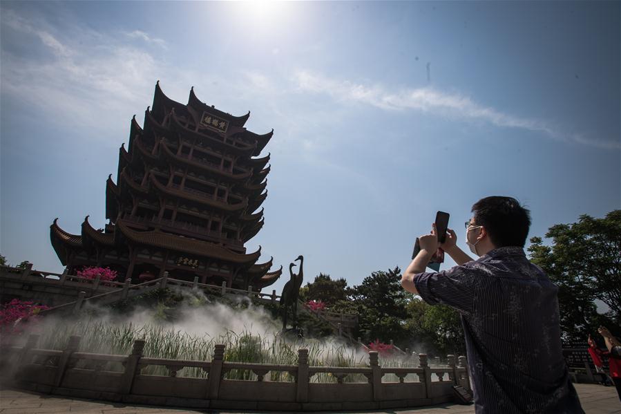CHINA-WUHAN-COVID-19-TOURISM-YELLOW CRANE TOWER-REOPENING (CN)