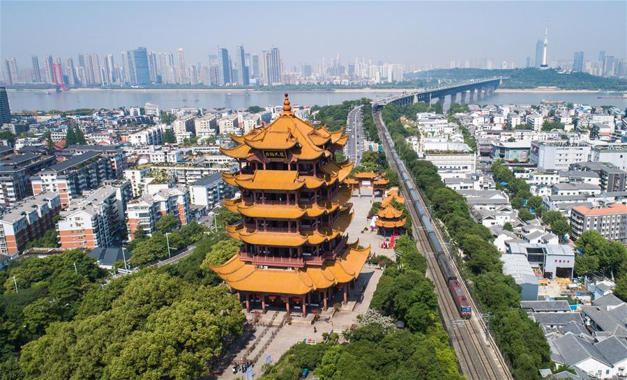 CHINA-WUHAN-COVID-19-TOURISM-YELLOW CRANE TOWER-REOPENING (CN)