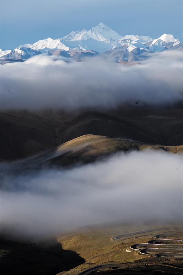 CHINA-TIBET-MOUNT QOMOLANGMA-VIEWS (CN)