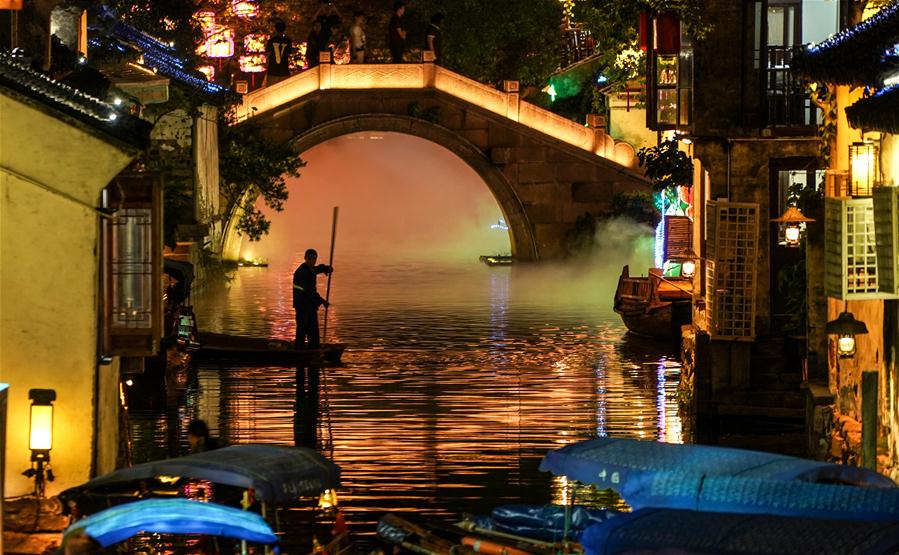 CHINA-JIANGSU-KUNSHAN-LANTERNS-TOURISM (CN)