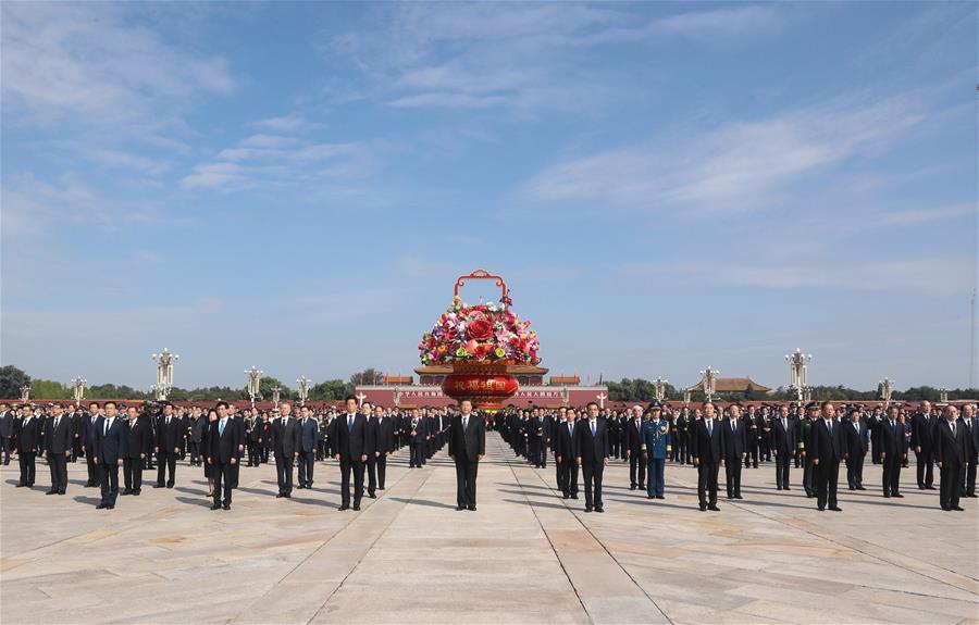CHINA-BEIJING-LEADERS-MARTYRS' DAY-CEREMONY (CN)