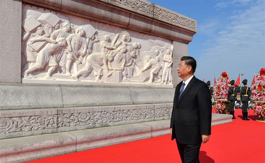 CHINA-BEIJING-LEADERS-MARTYRS' DAY-CEREMONY (CN)