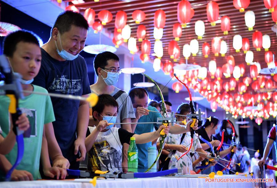 CHINA-HAINAN-MID-AUTUMN FESTIVAL-CELEBRATION (CN)