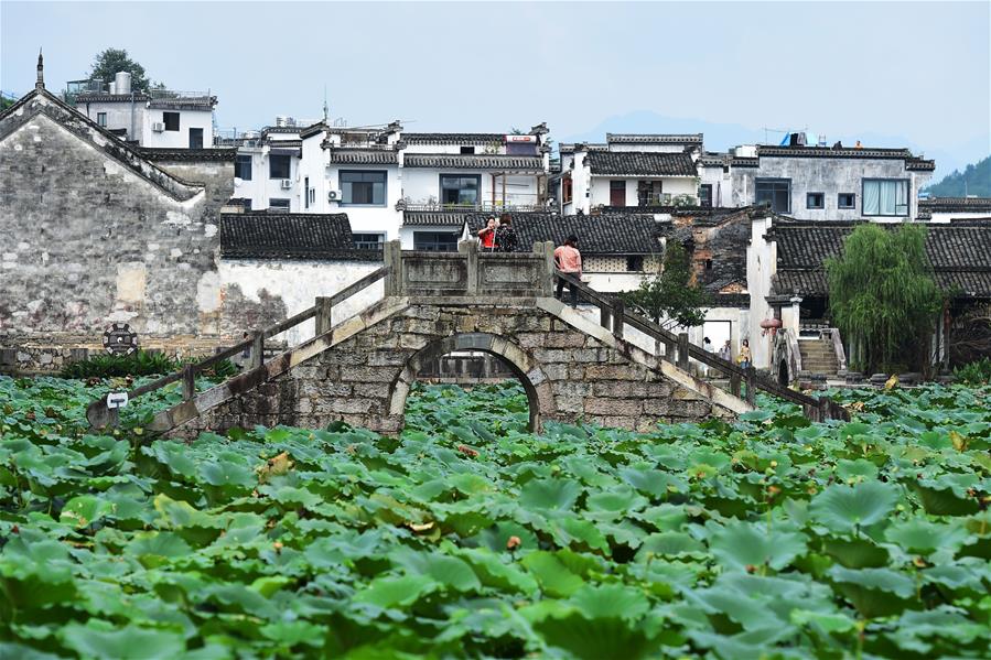 CHINA-ANHUI-HUANGSHAN-ANCIENT VILLAGE (CN)