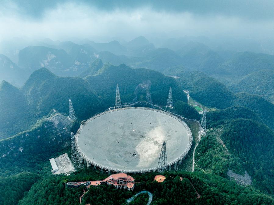 Começa construção da matriz de núcleo do telescópio FAST da ChinaXinhua