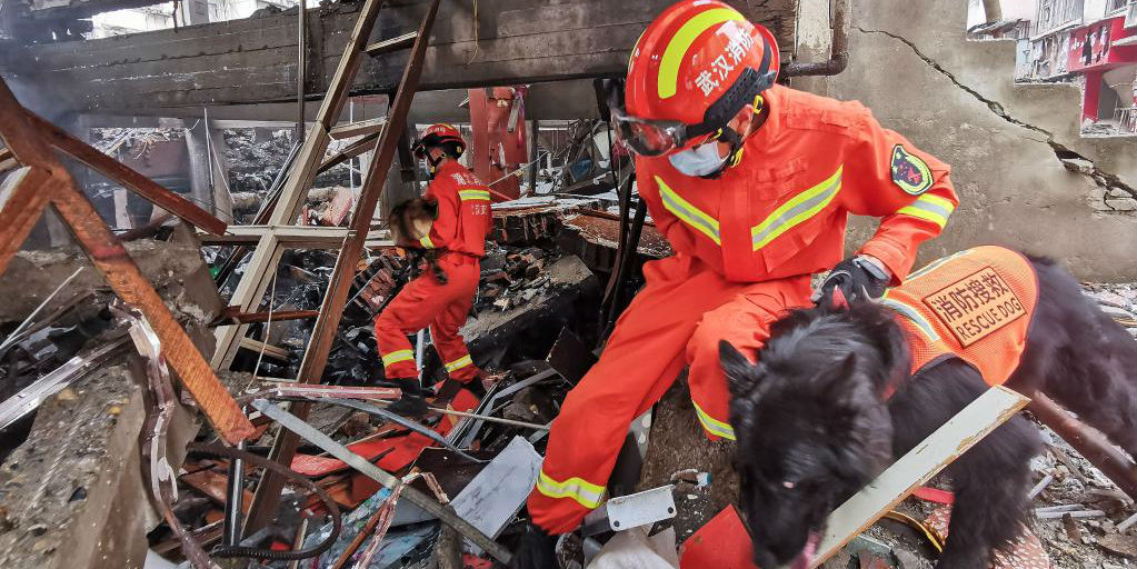 Explosão de gás no centro da China deixa 12 mortos e múltiplos feridos