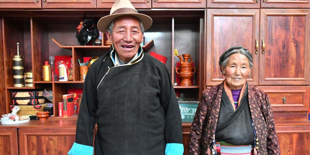 Ex-servo Tobgye vive vida feliz no Tibet