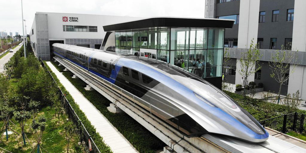 Primeiro trem maglev de 600 km/h do mundo sai da linha de montagem