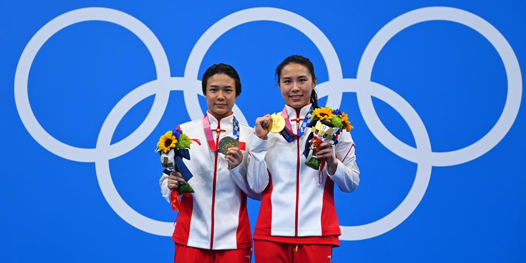 China ganha o ouro pela quinta vez consecutiva no trampolim sincronizado de 3m feminino em Tóquio 2020