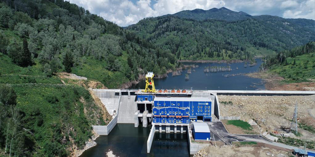 Usina hidrelétrica Turgusun, construída pela China, ajuda a aliviar a escassez de energia no leste do Cazaquistão