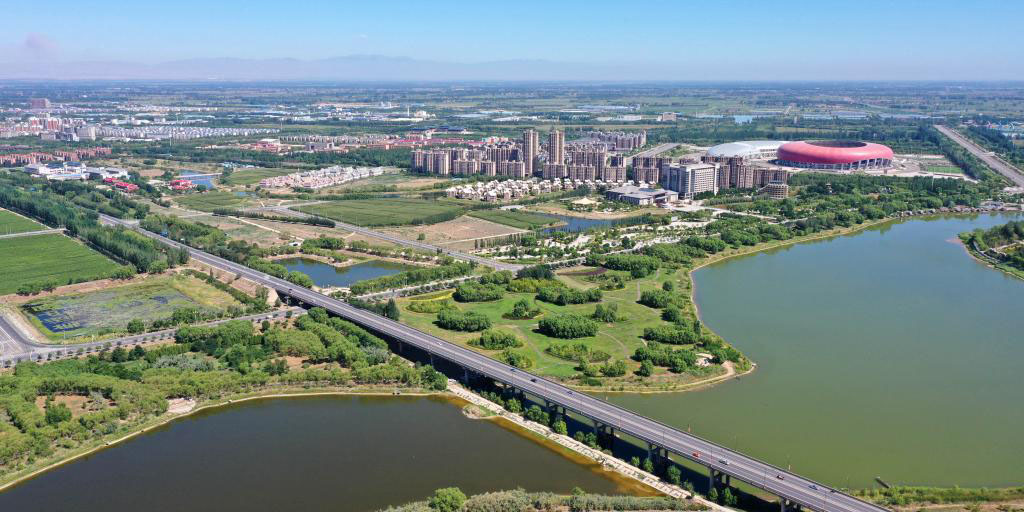 Vista aérea da cidade de Qingtongxia em Ningxia, noroeste da China