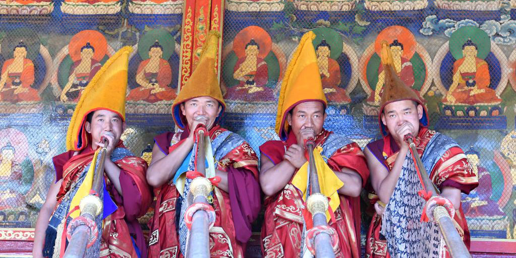 Panchen Lama visita o Mosteiro Tashilhunpo em Xigaze, Tibet, sudoeste da China