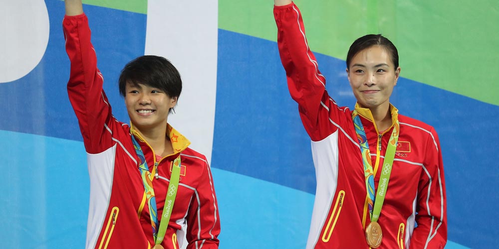 China conquista medalha de ouro na final de trampolim 3m sicronizado feminino
