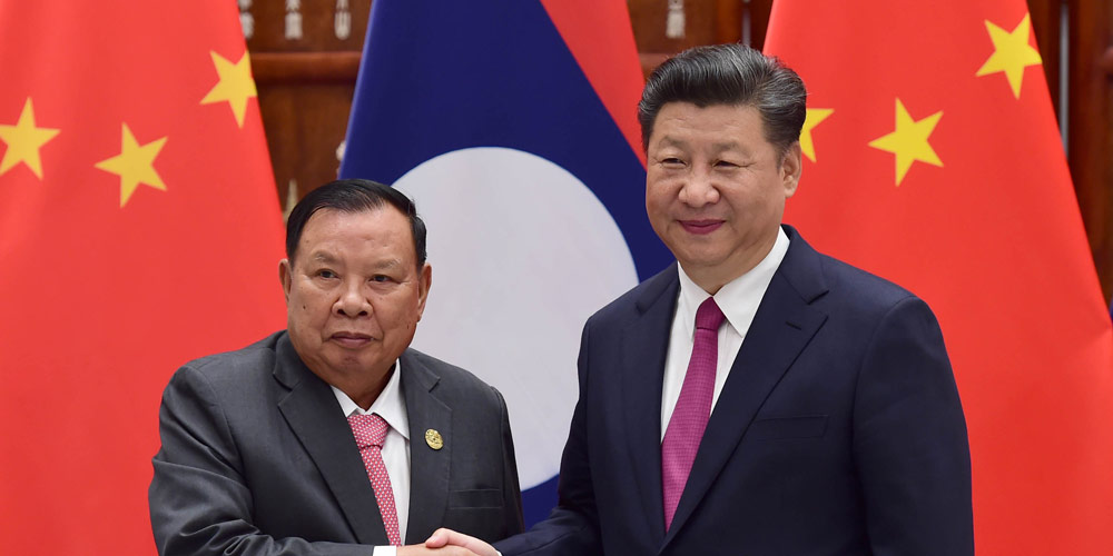 Presidente chinês propõe comunidade de destino comum com o Laos
