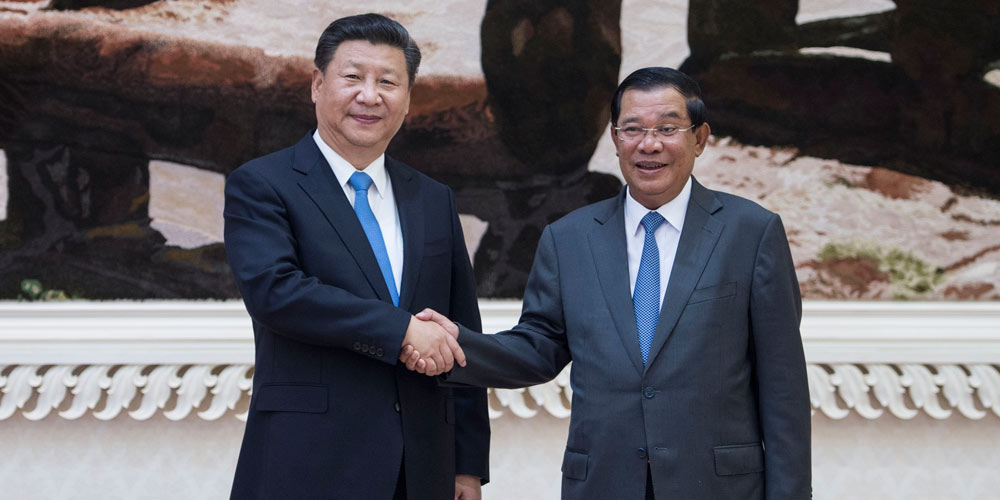 China e Camboja concordam em avançar laços estreitos