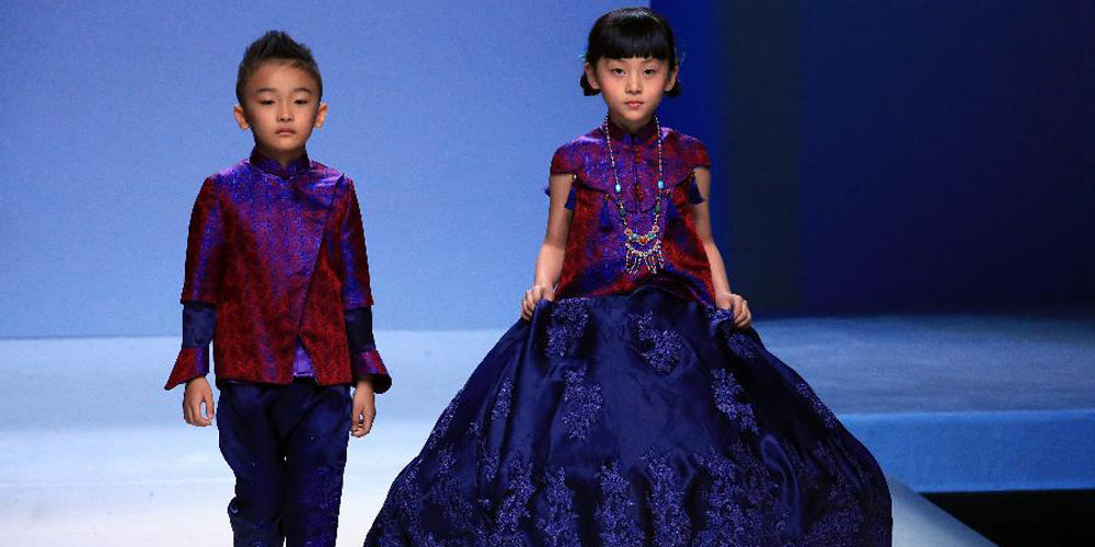 Semana de Moda da China realiza-se em Beijing