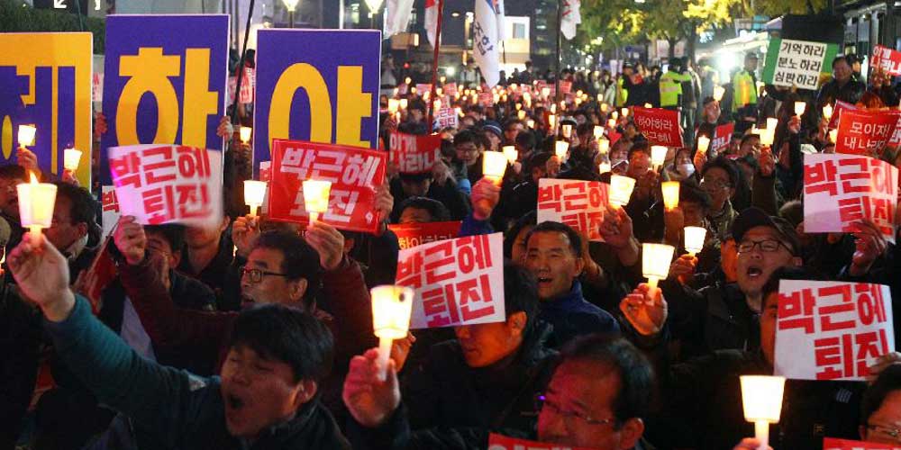 Manifestantes pedem renúncia da presidente sul-coreana