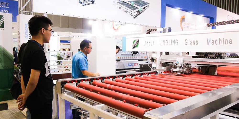 Feira de indústria de vidro começa no Vietnã