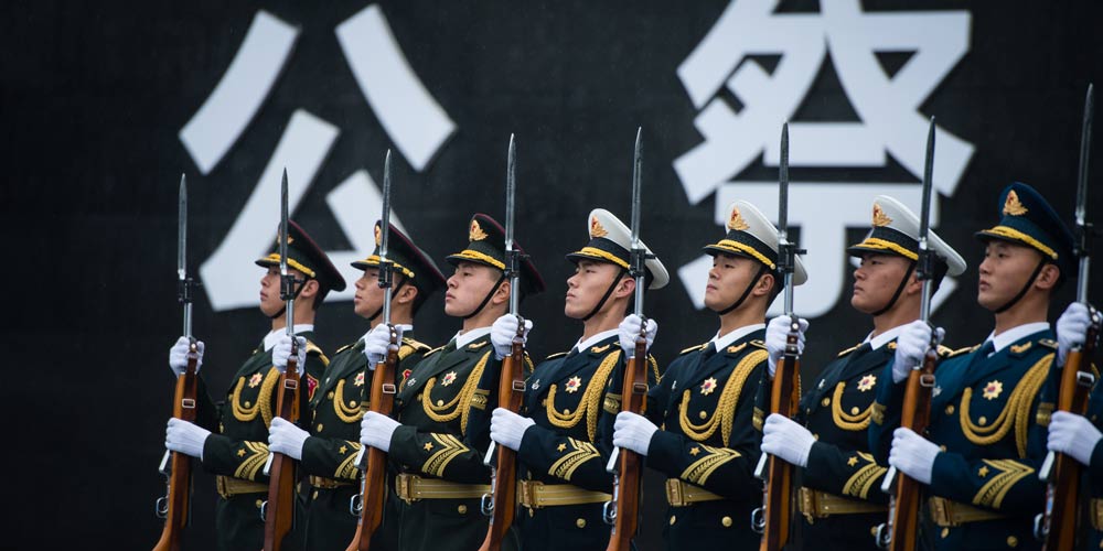 China realiza 3º dia nacional em memória às vítimas da guerra